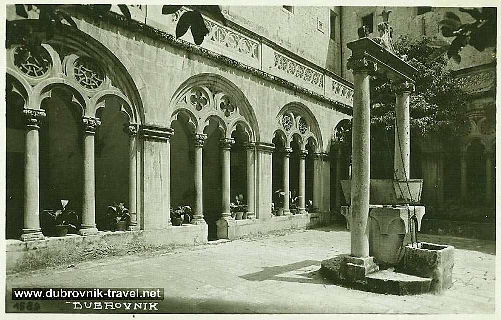 Cloister - Colonnade - a sequence of columns and water well - Dominican Monastery , Dubrovnik