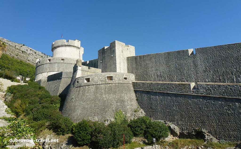 Minceta fort with adjoining walls
