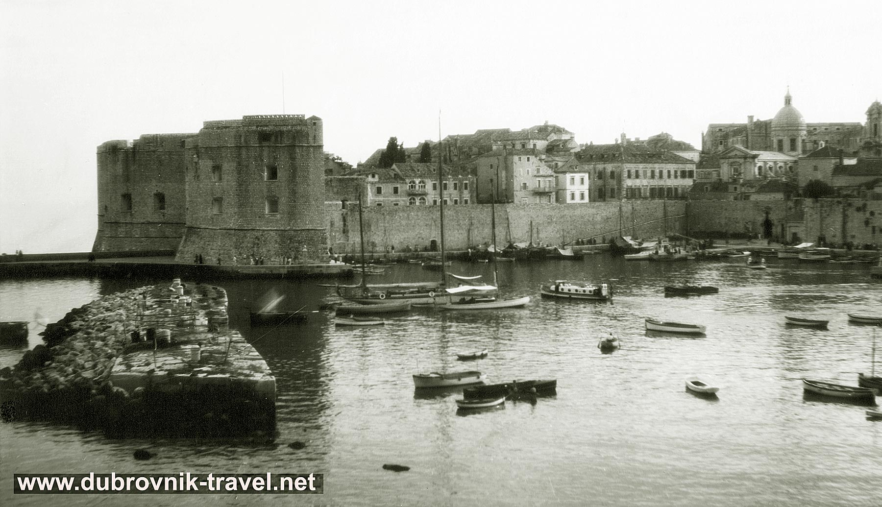 Porat - Dubrovnik Old Port - views from the eastern side